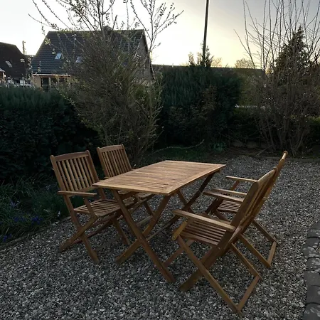 Geraeumiges Haus Mit Sauna & Terrasse, Golf & Messe *