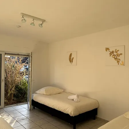 Geraeumiges Haus Mit Sauna & Terrasse, Golf & Messe بيت للعطل لاتزن